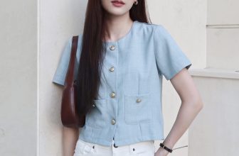 [🆕🇻🇳] SHEMODA  👕 Top1Fashion 👗  𝐁𝐔𝐓𝐓𝐎𝐍 𝐒𝐇𝐈𝐑𝐓 𝐱 𝐂𝐔𝐋𝐎𝐓𝐓𝐄𝐒 𝐉𝐄𝐀𝐍𝐒 – Mẫu áo cổ tròn dáng lửng đính khuy kim loại túi ốp. Chất liệu hàn xước thoáng mái, không nhăn, dáng lửng dễ phối, mà phối v , shares-0✔️ , likes-6❤️️ , date-2024-07-09 11:06:43🇻🇳🇻🇳🇻🇳📰🆕
