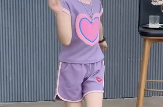 [🆕🇻🇳] Nhím Shop 🧑‍🧒❤️️👶⭐️ Bộ Tim Cổ Tròn Bé Gái
Đủ size cho bé đến 55kg
Chất vải mềm mại thoáng mát
Kiểm tra hàng trước khi thanh toán
, shares-0✔️ , likes-15❤️️ , date-2024-07-06 05:52:43🇻🇳🇻🇳🇻🇳📰🆕