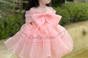 [🆕🇻🇳] Emily Jane – Váy đầm công chúa thiết kế cho bé 🧑‍🧒❤️️👶⭐️ Thứ  là ngày đầu tùn
Em Milk ơiiiiiii
4-33kg, ba mẹ cần size lơn hơn inbox shop tư vấn nhé.
#EmilyJane
#Vaydamcongchuabegai
#Vaydamthietkecaocap
#Vayxinhd , shares-0✔️ , likes-6❤️️ , date-2024-07-07 22:12:10🇻🇳🇻🇳🇻🇳📰🆕