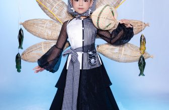 [🆕🇻🇳] Nhật Thực (Thực Tuti) 😎❤️️⭐️ Top1Kids 😎❤️️⭐️ BST cùng tên show diễn “Miền Sông nước” sẽ là bộ sưu tập cách tân từ chiếc áo bà ba, áo yếm, áo tứ thân, mang đậm chất mộc mạc, … , shares-2✔️ , likes-114❤️️ , date-2024-07-09 14:08:59🇻🇳🇻🇳🇻🇳📰🆕