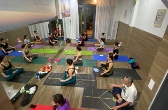 [🆕🇻🇳] 💗 Những Người Thích Tập Yoga 🧘🏻‍♀️ 🧘 Top1Yoga 🤸🏻‍♀️ Thảm cao su Ruby, dòng thảm giá bình dân và rất chất lượng nên rất nhiều học viên, phòng tập tin dùng
Tri ân khách hàng, thảm sale chỉ còn 3XX khi đặt tại , shares-0✔️ , likes-3❤️️ , date-2024-07-07 02:29:28🇻🇳🇻🇳🇻🇳📰🆕