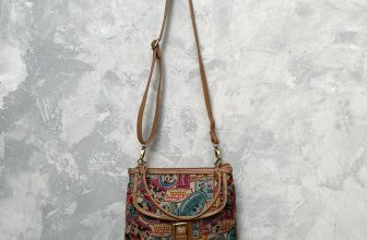 [🆕🇻🇳] Tiệm của Xoăn – Mua sắm & bán lẻ 🧑‍🧒❤️️👶⭐️ 420.000
Túi chéo( đeo vai)
– Size ngang 22cm, cao 25cm
– Cond 8/9 độ mới ổn, tem đầy đủBạn vui lòng đọc kĩ và xem hình trước khi chốt
Mình không nhận Đ , shares-0✔️ , likes-0❤️️ , date-2024-07-10 17:17:20🇻🇳🇻🇳🇻🇳📰🆕