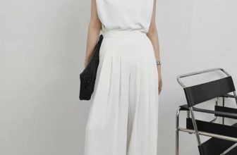 [🆕🇻🇳] Wellcome to CHIC HOUSE by CHIC VNXK 👕 Top1Fashion 👗  XECOP SET SIÊU SANG.THÊM MOT ITEM BALCK&WHITE . Voi thiết kế áo kiểu tay vuông,phối quần ống rộng dập ly. Một phong cach bắt treng. Siêu sang. Form chuẩn h , shares-0✔️ , likes-0❤️️ , date-2024-07-07 21:09:23🇻🇳🇻🇳🇻🇳📰🆕