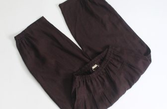 [🆕🇻🇳] Tiệm may Tháng Năm 👕 Top1Fashion 👗  Mẻ quần Mori mới với tone nâu trầm tối như những viên socola, chất linen nhẹ mềm mặc siêu thích ạ
(Quần vẫn có 4 size như mọi khi dành cho nam và nữ. Nhắn , shares-0✔️ , likes-3❤️️ , date-2024-07-06 02:00:04🇻🇳🇻🇳🇻🇳📰🆕