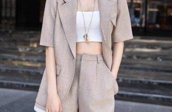 [🆕🇻🇳] Wellcome to CHIC HOUSE by CHIC VNXK 👕 Top1Fashion 👗  XECOP SET OFFICE VEST SHORT . Màu xám tây nhu hinh chup thật cận chất
Thêm 1 item  bắt treng . Với set ao tay ngắn phối short đầy cá tính. Với tone mau kem , shares-0✔️ , likes-0❤️️ , date-2024-07-07 21:08:14🇻🇳🇻🇳🇻🇳📰🆕