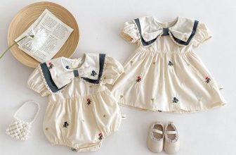 [🆕🇻🇳] Baby Closet luôn muốn được đồng hành cùng các mom chăm sóc, bảo vệ và yêu thương các con 🧑‍🧒❤️️👶⭐️ [[ 𝗡𝗘𝗪 𝗔𝗥𝗥𝗜𝗩𝗔𝗟 ]]
Tất cả những sự dễ thương đều nằm trong siu phẩm này. Mn lướt xem ảnh cận chất sẽ mê mẩn
Hãng lên 2 dáng : suit/ váy
Chất thô Hàn , h , shares-0✔️ , likes-7❤️️ , date-2024-07-11 08:55:03🇻🇳🇻🇳🇻🇳📰🆕
