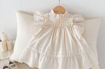 [🆕🇻🇳] Baby Closet luôn muốn được đồng hành cùng các mom chăm sóc, bảo vệ và yêu thương các con 🧑‍🧒❤️️👶⭐️ Chắc ai đó cũng sẽ cần đến những mẫu đầm bánh bèo thế này . Kiểu tiểu thư sang chảnh ý, từ cổ đến các tầng váy đều phối ren & xếp ly cầu kì .
Chất vải mềm , shares-0✔️ , likes-4❤️️ , date-2024-07-11 09:02:54🇻🇳🇻🇳🇻🇳📰🆕