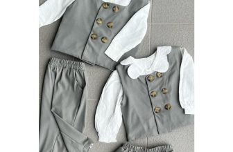 [🆕🇻🇳] RiceMilk Kids – thời trang trẻ em xuất khẩu 😎❤️️⭐️ Link shopee:
Set 3 chi tiết #Botarisa xịn đét, made in Viet Nam nha cả nhà. Bé mix set hay mặc rời đều đẹp, full set gồm: áo gile, chân váy kèm quần của b , shares-0✔️ , likes-4❤️️ , date-2024-07-07 13:56:23🇻🇳🇻🇳🇻🇳📰🆕