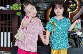 [🆕🇻🇳] Baby Closet luôn muốn được đồng hành cùng các mom chăm sóc, bảo vệ và yêu thương các con 🧑‍🧒❤️️👶⭐️ Tiểu thư đài các if cô bà sì gòn
Nắng này cứ lụa mà mặc thôii các bác uii deal tke nay các bác sẽ giật mình vì rẻ chỉ #149kaaa/3món ( áo + quần + khăn ) nh , shares-0✔️ , likes-5❤️️ , date-2024-07-13 01:22:49🇻🇳🇻🇳🇻🇳📰🆕
