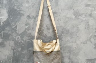 [🆕🇻🇳] Tiệm của Xoăn – Mua sắm & bán lẻ 🧑‍🧒❤️️👶⭐️ 150.000
Túi chéo( cham.pi.on)
– Size ngang 28cm, cao 27cm,
– Cond 8/9 hình 7 có vết ngả vàngBạn vui lòng đọc kĩ và xem hình trước khi chốt
Mình không  , shares-0✔️ , likes-0❤️️ , date-2024-07-10 16:53:05🇻🇳🇻🇳🇻🇳📰🆕