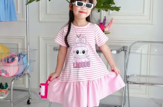 [🆕🇻🇳] Mermaid Kids  (Nàng tiên cá nhỏ)- Thời trang cao cấp cho bé 🧑‍🧒❤️️👶⭐️  VỀ HÀNG
Mẫu váy A Labubu cực yêu với chú thỏ dễ thương hết nấc
Chất liệu cotton 100% mềm siêu mát nha mom
Sz 2-11/12 cho bé yêu luôn ạLabubu, melody,  , shares-0✔️ , likes-4❤️️ , date-2024-07-14 14:30:21🇻🇳🇻🇳🇻🇳📰🆕