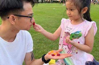 [🆕🇻🇳]  Suzanna Nguyen  (Suzanna Nguyen) – Best choice for your baby! 🧑‍🧒❤️️👶⭐️ # KẸO DẺO HỮU CƠ ORGANIC  MỸ KẸO DẺO GẤU BLACK FOREST ORGANIC GUMMY BEARS
Kẹo cứ mua lần cả thùng cho cả Mami và Alisa ăn .
Organic ăn ko lo hại nha các , shares-0✔️ , likes-2❤️️ , date-2024-07-21 13:00:32🇻🇳🇻🇳🇻🇳📰🆕