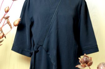 [🆕🇻🇳] Nhat Thuc Boutique 👕 Top1Fashion 👗  ÁO YUKATA ĐEN TRƠN VIỀN THỪNG
Size M:300.000đ
Size L: 320.000đ
Color: Đen
Chất liệu: vải đũi tằm, thấm hút mồ hôi tốt
Link Shopee:
——————- , shares-0✔️ , likes-11❤️️ , date-2020-04-15 22:33:47🇻🇳🇻🇳🇻🇳📰🆕