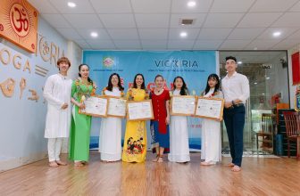 [🆕🇻🇳] Victoria Yoga -Trung tâm dạy Yoga thi đấu chuyên nghiệp 🤸🏻‍♀️ ——  Ngày 12 Tháng 07 Năm 2020  ——
LỄ BẾ GIẢNGKHOÁ ĐÀO TẠO GIÁO VIÊN YOGA 200HKết thúc quá trình học tập,rèn luyện liên tục , shares-5✔️ , likes-25❤️️ , date-2020-07-12 14:11:41🇻🇳🇻🇳🇻🇳📰🆕