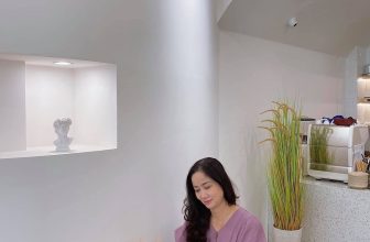 [☕️🇻🇳] A Room Café – Quán cà phê 🥤 Top1Coffee ☕️ Lâu rồi mẹ con mình không đi cafe
Nắng lên rồi, mẹ con mình cùng đến “A room” nhé
Chụp những bức hình thật xinh
Và nhắn vs mẹ , shares-0✔️ , likes-53❤️️ , date-2020-08-01 16:19:47🇻🇳🇻🇳🇻🇳📰🆕