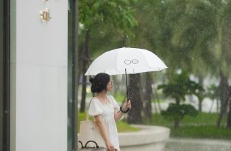 [☕️🇻🇳] A’dor Café 🥤 Top1Coffee ☕️ Trời Sài Gòn dạo này nắng mưa thất thường quá. Có ai đó ở trong lòng mình hay sao, mà tự dưng thấy nặng lòng ghê.
Nhấp ngụm cà  , shares-0✔️ , likes-25❤️️ , date-2021-04-18 19:03:53🇻🇳🇻🇳🇻🇳📰🆕