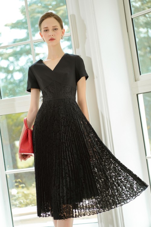[🛒🇻🇳]NEW ARRIVAL - Black Pleated Lace Flared Dress - , SKU - - sixdo.vn 🇻🇳🛒Top1Shop🛒 🇻🇳Top1Vietnam🇻🇳 🛍🛒🇻🇳