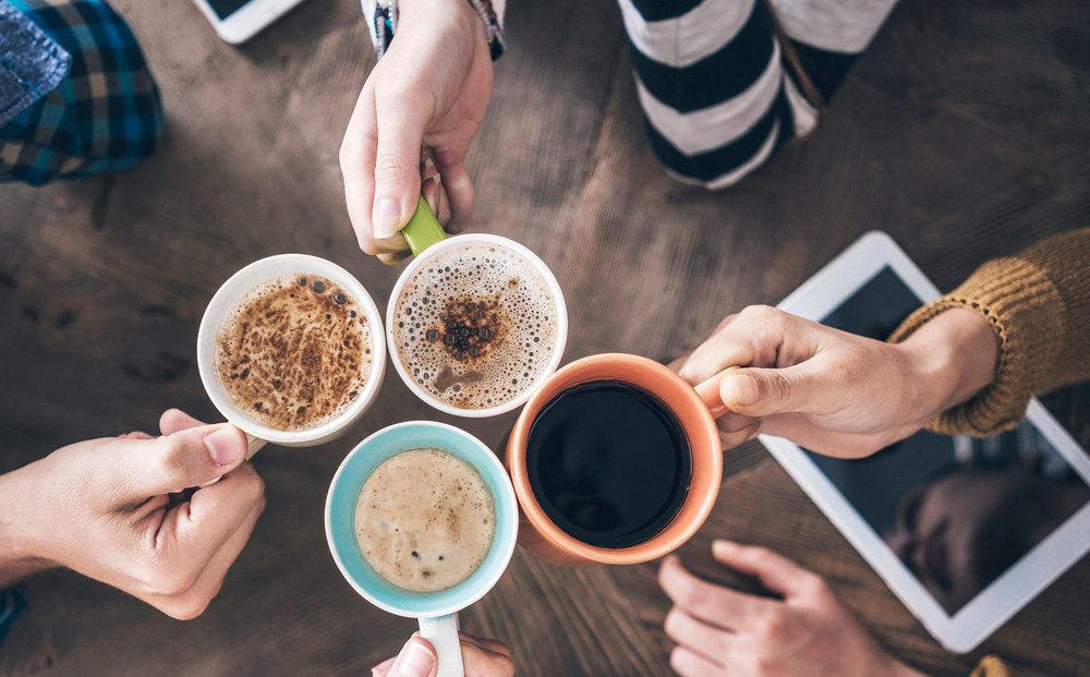 Uống cà phê kỵ với gì? Rượu