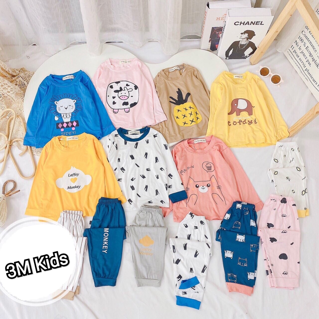 [🆕🇻🇳] 3M Kids – Thời trang cho bé yêu  😎❤️️⭐️ Thun lạnh hoạ tiết siêu yêu cho bé
Thời tiết se lạnh mùa thu hoặc nằm điều hoà mà mặc mẫu #thunlanh như này là chuẩn luôn các mẹ ạ. Hoạ tiết xinh yêu, dù  , shares-5✔️ , likes-298❤️️ , date-2021-09-24 20:49:22🇻🇳🇻🇳🇻🇳📰🆕