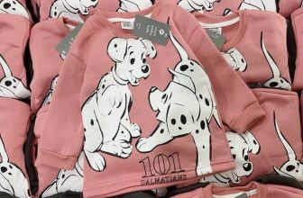 [🆕🇻🇳] ColorKids – Chuyên VNXK sỉ lẻ đồ cho bé 😎❤️️⭐️ HÀNG MỚi VỀ !
Sét nỉ HM lúc nào mặc lên nhìn các bé cũng xinhhh lunn
E về sét váy nỉ cho bé gái của HM ạ xám – hồng
2 màu xinhh luôn
Chất nỉ bông t , shares-0✔️ , likes-0❤️️ , date-2021-11-02 13:55:13🇻🇳🇻🇳🇻🇳📰🆕