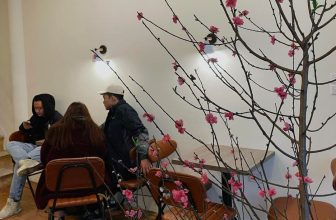 [☕️🇻🇳] Dear November Coffee 🥤 Top1Coffee ☕️ Gathering day
———————————————
November Coffee
:
Cs1: cuối ngõ 59 Chùa Láng
CS2: 61 Linh Lang
: 8:30 – 21:00
: 033 5643265 , shares-0✔️ , likes-16❤️️ , date-2022-02-02 15:22:29🇻🇳🇻🇳🇻🇳📰🆕