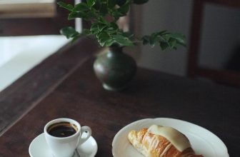 [☕️🇻🇳]  De.TẦM Cafe – Coffee – Bistro 🥤 Top1Coffee ☕️ Mưa tới, mưa tới.
Mọi thứ cứ ung dung mà đến vừa đủ để thấy từng chuyển động chậm lại của mùa, của không gian. Chẳng có thời tiế , shares-1✔️ , likes-14❤️️ , date-2022-05-11 19:44:38🇻🇳🇻🇳🇻🇳📰🆕