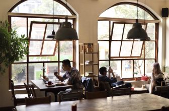 [☕️🇻🇳] All Day Coffee 🥤 Top1Coffee ☕️ Tôi luôn yêu thích những buổi cà phê bên khung cửa sổ lớn ngập tràn tia nắng đầu hè. Nơi tôi có thể cùng những người thương trò  , shares-1✔️ , likes-35❤️️ , date-2022-07-27 17:25:32🇻🇳🇻🇳🇻🇳📰🆕