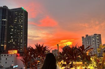 [☕️🇻🇳] PINK Cafe 37 Nguyễn Văn Huyên 🥤 Top1Coffee ☕️ Hoàng hôn và em cả hai đều rất đẹp, nhưng hoàng hôn sẽ quay lại vào ngày mai còn em thì không !!
Hãy dành 1 buổi trà chiều cùng  , shares-0✔️ , likes-148❤️️ , date-2022-09-08 00:46:07🇻🇳🇻🇳🇻🇳📰🆕