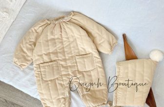 [🆕🇻🇳]  Quỳnh Boutique – Cửa hàng quần áo sơ sinh, trẻ em 🧑‍🧒❤️️👶⭐️ 𝐁𝐨𝐝𝐲 𝐩𝐡𝐚𝐨 𝐜𝐡𝐨 𝐛𝐞́ 𝐛𝐚̂́𝐭 𝐜𝐡𝐚̂́𝐩 𝐠𝐢𝐨́ 𝐦𝐮̀𝐚
Body phao vừa ấm vừa yêu cho bé cực kì phù hợp trong thời tiết như này đó ạ
Các mom mau mau chốt ngay cho bé cưng , shares-0✔️ , likes-5❤️️ , date-2023-01-20 16:25:29🇻🇳🇻🇳🇻🇳📰🆕