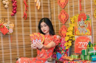 [☕️🇻🇳] Ngày của Nắng Coffee+ 🥤 Top1Coffee ☕️ Chúc cho cậu một năm mới có:
Màu đỏ của bao lì xì
Màu vàng của tiền
Màu xanh của cây cối thiên nhiên trong lành
Chúc cho cậu  , shares-0✔️ , likes-21❤️️ , date-2023-01-22 16:00:40🇻🇳🇻🇳🇻🇳📰🆕