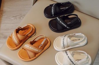 [🆕🇻🇳] Đậu’s House – Chuyên quần áo trẻ em xuất khẩu, xuất dư xịn 🧑‍🧒❤️️👶⭐️ Sandal quai chéo nhà Đậu
Mẫu sandal mới ra lò hot hòn họt của năm nay
Chất liệu thoáng khí dép nhẹ và dễ lau chùi
Shop sẵn hai màu Đen và Nâu
Size 21-3 , shares-0✔️ , likes-1❤️️ , date-2023-11-14 20:38:01🇻🇳🇻🇳🇻🇳📰🆕