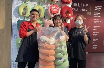 [🆕🇻🇳] TokyoLife – Hàng tiêu dùng chính hãng Nhật Bản và Thời trang thông minh 👕 Top1Fashion 👗  Không khí mua sắm ngày sale cuối tại các cửa hàng TokyoLife đang nóng hơn bao giờ hết. Hàng loạt sản phầm thời trang, phụ kiện, gia dụng,… MUA 1 TẶNG 1 C , shares-1✔️ , likes-54❤️️ , date-2023-06-04 19:00:01🇻🇳🇻🇳🇻🇳📰🆕