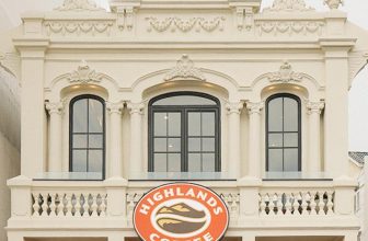 [☕️🇻🇳] Highlands Coffee – THƯƠNG HIỆU BẮT NGUỒN TỪ CÀ PHÊ VIỆT NAM 🥤 Top1Coffee ☕️ Hé series 01: Chuyện tâm linh “không đùa được đâu” tại ngôi nhà cổ Bến Vân ĐồnDưới đây là hình ảnh ngôi nhà cổ bí ẩn tại 183 Bến Vân Đồn được người dân q , shares-62✔️ , likes-36K❤️️ , date-2023-09-09 01:00:03🇻🇳🇻🇳🇻🇳📰🆕