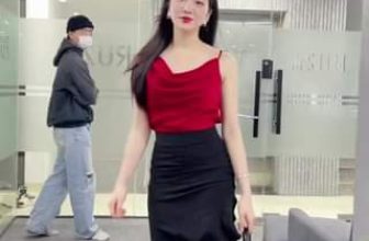 [🆕🇻🇳]  Queen fashion (Hàng fake tàu) – Hàng giá rẻ trung quốc 🧑‍🧒❤️️👶⭐️ Vẫn là khúc cuối bất ngờ#Conangcongso #RUZA #viral #trending #thoitrangcongso #fy #xuhuong #fashion #vanphong #congso
Nguồn: ruza.vn
, shares-0✔️ , likes-0❤️️ , date-2023-11-06 16:37:58🇻🇳🇻🇳🇻🇳📰🆕