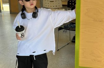 [🆕🇻🇳] BABYBUYvip – chuyên giày dép – quần áo cao cấp cho bé yêu 🧑‍🧒❤️️👶⭐️ NEW Autumn-winter collection
HÀNG CÓ SẴN
Hay hơn order là hàng có sẵn số lượng nên nhỡ không vừa còn đổi size đổi mẫu ạ
Đồ thu-đông đằng nào mẹ cx phải mu , shares-0✔️ , likes-9❤️️ , date-2023-10-04 03:12:22🇻🇳🇻🇳🇻🇳📰🆕