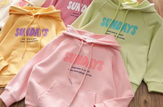 [🆕🇻🇳]  Bông shop – Cửa hàng quần áo trẻ em 🧑‍🧒❤️️👶⭐️  Chỉ 79K/1 Áo hoodie màu sắc cho bé chất nỉ da cá Hàn loại 1 siêu đẹp, Mom nhanh tay thì còn mà chậm chân là hết ạ
, shares-1✔️ , likes-26❤️️ , date-2023-12-04 14:51:24🇻🇳🇻🇳🇻🇳📰🆕