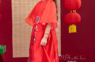 [🆕🇻🇳]  KidStyle.com.vn – Xưởng sỉ quần áo trẻ em 🧑‍🧒❤️️👶⭐️ J6789 – HÀNG ĐANG VỀ – trả sau 2 tuần
Thêm set áo dài gấu dâu hottrend cưng xỉu luôn nè shop ơi!!! Màu đỏ chuẩn màu của Tết , xinh ơi là xinh
Thiết kế dán , shares-0✔️ , likes-0❤️️ , date-2023-10-22 19:05:56🇻🇳🇻🇳🇻🇳📰🆕