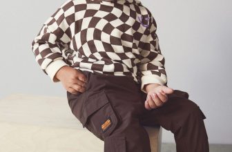 [🆕🇻🇳] Bishop-Chuyên hàng hiệu UK có sẵn cho bé 🧑‍🧒❤️️👶⭐️ Set bộ áo hoodie và quần jogger #newin nhà nextt
chất vải dày dặn túi hộ cực chất mặc đi học hay đi chơi đều đẹp ạ
hãng còn đầy đủ các sz
3-6m 6-9m 9- , shares-0✔️ , likes-0❤️️ , date-2023-10-30 15:34:22🇻🇳🇻🇳🇻🇳📰🆕