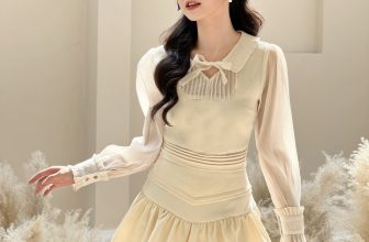 [🆕🇻🇳] Daphneé  – Towards elegance, tenderness, femininity but still posssesing high application 👕 Top1Fashion 👗  𝐋𝐞 𝐜𝐡𝐚𝐫𝐦𝐞 𝐝𝐞 𝐥𝐚 𝐝𝐚𝐦𝐞 – 𝐃𝐨𝐧𝐧𝐚 𝐓𝐨𝐩 𝐱 𝐕𝐢𝐯𝐢𝐚𝐧 𝐒𝐤𝐢𝐫𝐭
Donna top & Vivian skirt là cặp đôi được yêu thích nhất trong BST thu đông “Le charme de la dame” của Daphn , shares-0✔️ , likes-4❤️️ , date-2023-11-12 15:13:25🇻🇳🇻🇳🇻🇳📰🆕