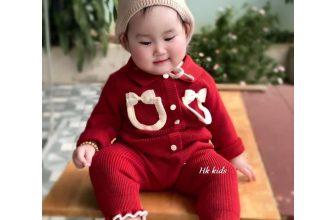 [🆕🇻🇳] SHOP MẸ CHÍP – chuyên cung cấp quần áo và phụ kiện cho mẹ và bé rẻ, đẹp 🧑‍🧒❤️️👶⭐️ Bộ len xinh sò của trai gái ạ. 3-13kg . 200k 1 bộ
, shares-1✔️ , likes-27❤️️ , date-2023-11-17 02:50:58🇻🇳🇻🇳🇻🇳📰🆕
