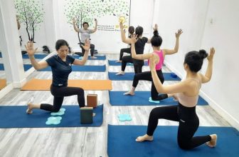 [🆕🇻🇳] LY Yoga là nơi mà mọi người có thể dành vài phút để lắng nghe cơ thể của mình 🧘 Top1Yoga 🤸🏻‍♀️ “Bạn không bao giờ bị đánh bại, cho đến khi bạn tự bỏ cuộc.”
P/s : Lớp 5h15 thứ 357Mọi người thắc mắc tư vấn tập yoga có thể nhắn tin hoặc inbox ạ.LI , shares-0✔️ , likes-4❤️️ , date-2023-11-26 19:39:09🇻🇳🇻🇳🇻🇳📰🆕