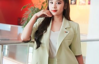 [🆕🇻🇳] FERYA – “Style is way to say who you are without having to speak” 👕 Top1Fashion 👗  𝐁𝐓𝐕 𝐓𝐮𝐲𝐞̂́𝐭 𝐍𝐠𝐚̂𝐧 𝐱 𝐅𝐄𝐑𝐘𝐀BTV Tuyết Ngân trẻ trung, thanh lịch trong set đồ cực “hot” của nhà FERYA. Với thiết kế áo blazer tay ngắn phá cách nhưng màu sắ , shares-0✔️ , likes-4❤️️ , date-2024-01-17 20:30:03🇻🇳🇻🇳🇻🇳📰🆕