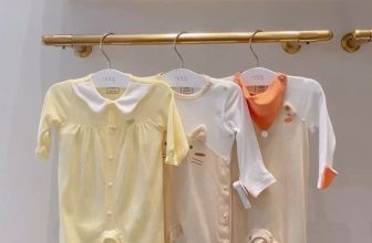 [🆕🇻🇳] Nous HCM 🧑‍🧒❤️️👶⭐️ Ba mẹ cùng ngắm các outfit xinh xắn ~ an toàn ~ thoải mái cho bé sơ sinh nhà Nous nghen.
Nous Hcm FREESHIP chỉ từ 01 bộ, ưu đãi quá hời ba mẹ inbox Nous Hc , shares-0✔️ , likes-5❤️️ , date-2024-05-26 00:00:50🇻🇳🇻🇳🇻🇳📰🆕