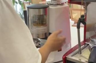 [☕️🇻🇳] White Coffee Vinh – Cafe phong cách Hàn Quốc 🥤 Top1Coffee ☕️ 𝙒𝙝𝙞𝙩𝙚 𝘾𝙤𝙛𝙛𝙚𝙚 𝙭𝙞𝙣 𝙘𝙝𝙖̀𝙤 𝙦𝙪𝙮́ 𝙠𝙝𝙖́𝙘𝙝!.              Hôm nay tiệm đã quay trở lại những fan của White trước đây cũng đã nhắn tin ch , shares-0✔️ , likes-0❤️️ , date-2024-06-17 19:10:51🇻🇳🇻🇳🇻🇳📰🆕