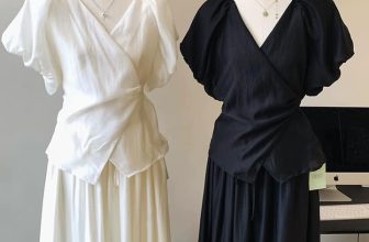 [🆕🇻🇳] May By Mây – Base on Ha Noi Online clothing B 👕 Top1Fashion 👗  Set đồ nhẹ nhàng hứa hẹn mang lại cảm giác thoải mái và dễ chịu trước cái nóng của mùa hè oi bức.Màu sắc: Trắng/Đen——-
May By Mây
Online Clothing B , shares-73✔️ , likes-415❤️️ , date-2024-02-22 15:47:33🇻🇳🇻🇳🇻🇳📰🆕