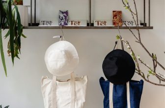 [🆕🇻🇳] OEM Group – Sản Xuất Quà Tặng Doanh Nghiệp Trọn Gói 👨‍🔧  Up mood cuối tháng với hình cực xinh từ khách hàng #OEMGroupĐâu đó phố xá bộn bề, vẫn có những góc cafe yên ắng theo cách nhộn nhịp riêng của Every Half , shares-1✔️ , likes-12❤️️ , date-2024-02-26 15:08:00🇻🇳🇻🇳🇻🇳📰🆕