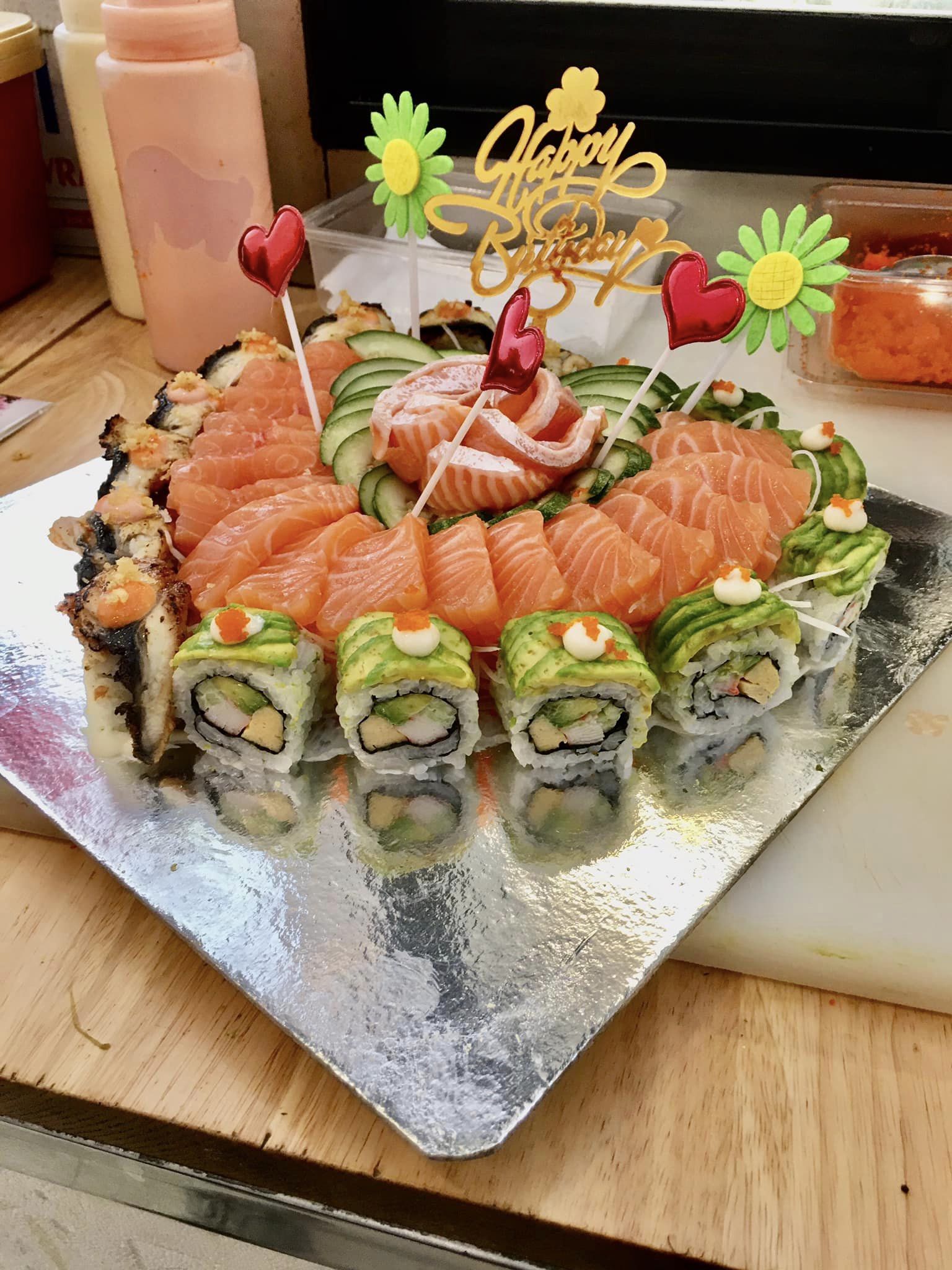 [🆕🇻🇳] Tiến sushi  (Tiến Nhật- Thuỷ sushi) – Bán ăn tại quán, nhận ship hàng và mua mang về 🍔 Top1Food  🍜 Món Nhà Tiến.  Nhận đặt bánh theo yêu cầu của khách. Mix sashimi đầy đủ Free ship bill 500k bán kính 5km
034.512.8898
 , shares-0✔️ , likes-6❤️️ , date-2024-03-02 21:04:17🇻🇳🇻🇳🇻🇳📰🆕