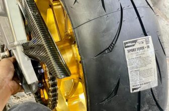 [🆕🇻🇳] Saigon MCP – CÔNG TY TNHH PHỤ KIỆN MÔ TÔ SÀI GÒN 🚗 Top1Go 🏍️  Mitas Sport Force Plus EV
Made in Slovenia .
Sizes : 120/70ZR17 – 180/55ZR17 – 190/55ZR17 – 200/55ZR17
Miễn Phí giao hàng toàn quốc.
Xem thêm tại Sai , shares-0✔️ , likes-7❤️️ , date-2024-03-18 13:20:51🇻🇳🇻🇳🇻🇳📰🆕