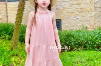 [🆕🇻🇳] Thóc.Bi Designer for kids  – Thiết kế & Thời trang 🧑‍🧒❤️️👶⭐️ Hè đến rồi mặc gì cho bé vừa mát lại xinh để cho bé lung linh trong nắngLại đây Thóc chỉ cho mẫu váy bán chạy nhất ạ
Thiết kế cổ yếm thắt nơ phía sau xi , shares-0✔️ , likes-12❤️️ , date-2024-03-28 15:44:36🇻🇳🇻🇳🇻🇳📰🆕