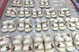 [🆕🇻🇳] Bắp Xinh Shop – Thời Trang Của Bé 🧑‍🧒❤️️👶⭐️ Xăng đan cho bé siêu siêu nhẹ luôn các Mom ạh!!!
Size 24-35
Giá 130k
Đừng ngại ib cho Shop e nha!!!HỆ THỐNG CỬA HÀNG BẮP XINHCS1 : 24Trịnh Đình Cửu – , shares-0✔️ , likes-7❤️️ , date-2024-04-04 01:57:22🇻🇳🇻🇳🇻🇳📰🆕
